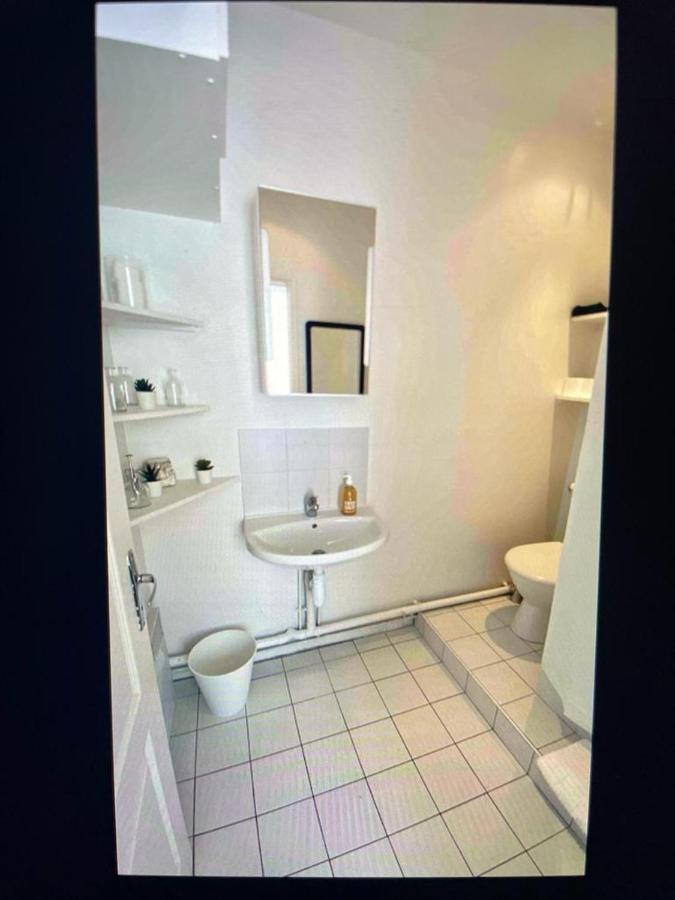Cute One Bedroom In Le Marais Appartamento