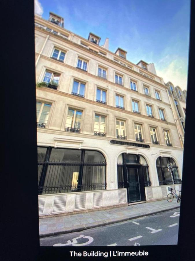 Cute One Bedroom In Le Marais * Parigi
